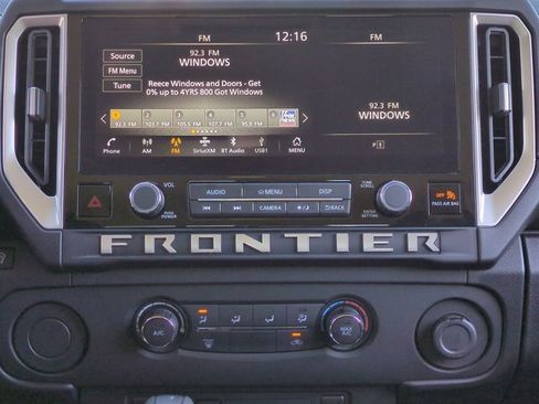 Used 2025 Nissan Frontier SV image 18