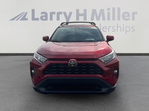 Used 2019 Toyota RAV4 XLE w/ Carpet Mat Package image 8
