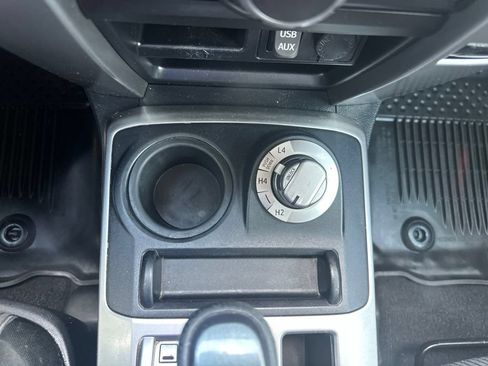 Used 2019 Toyota 4Runner SR5 AWD/4WD image 6
