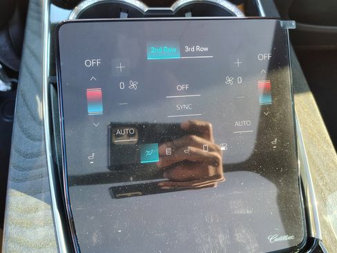 New 2025 Cadillac Escalade IQ Luxury 2 image 44