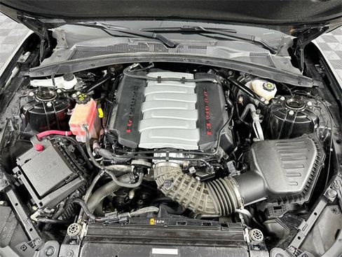 Used 2023 Chevrolet Camaro LT w/ Technology Package image 30