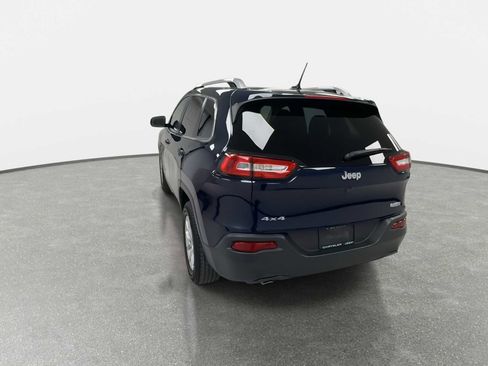 Used 2015 Jeep Cherokee Latitude w/ Cold Weather Group image 7