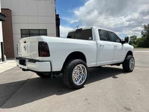 Used 2024 RAM 2500 Laramie w/ Safety Group AWD/4WD image 3