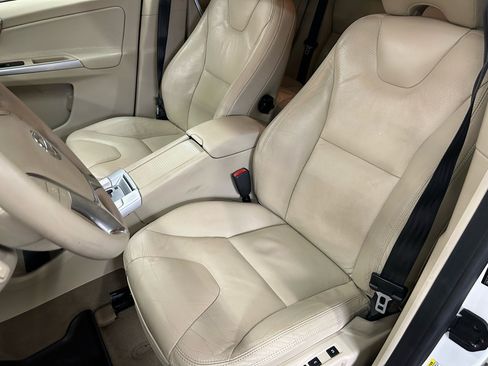 Used 2011 Volvo XC60 3.2 image 11