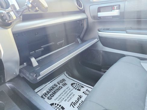 Used 2017 Toyota Tundra SR5 w/ SR5 Upgrade Package image 27