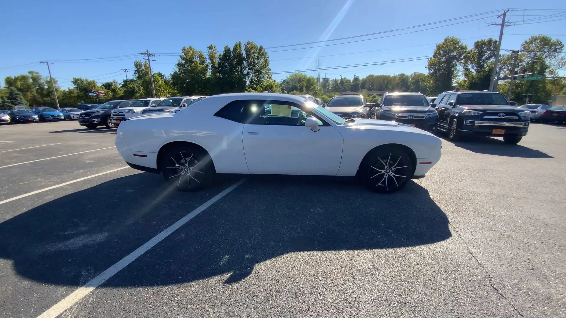 Used 2017 Dodge Challenger SXT RWD image 9