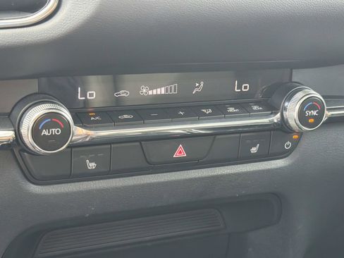 Used 2025 MAZDA CX-30 AWD 2.5 S w/ Premium Package image 14