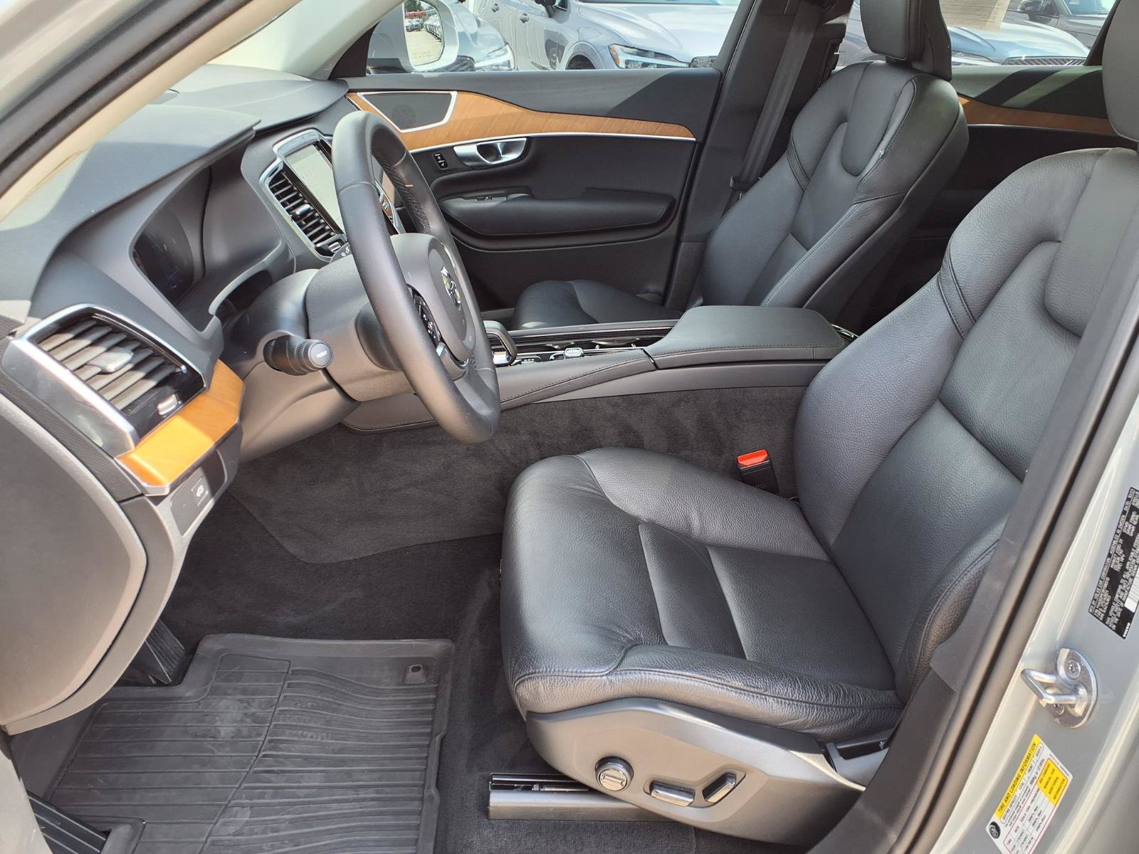 Certified 2024 Volvo XC90 B6 Plus w/ Protection Package Premier AWD/4WD image 23
