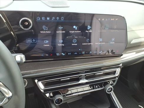 New 2026 Chevrolet Traverse High Country w/ LPO, Floor Liner Package image 15