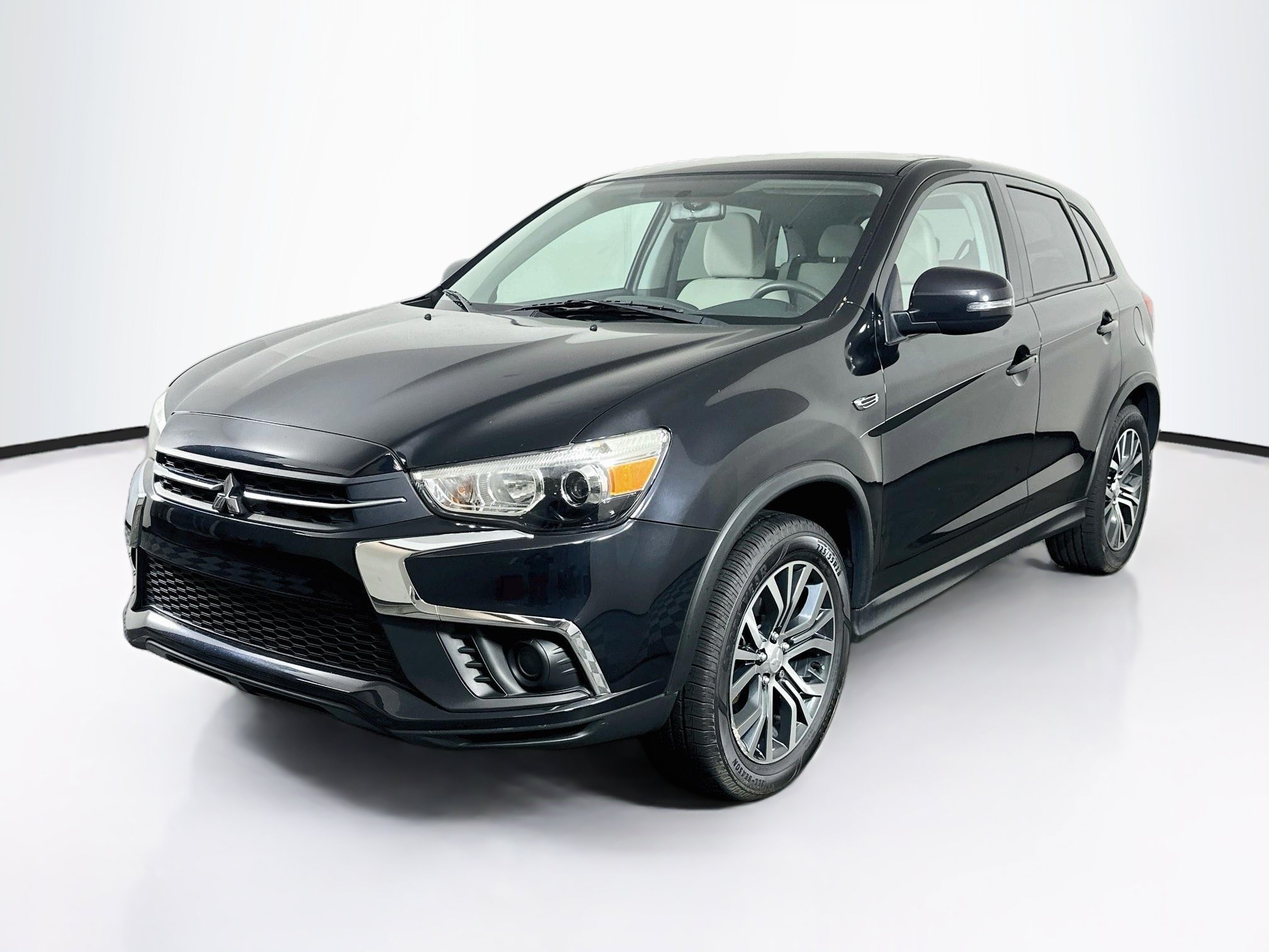 Used 2018 Mitsubishi Outlander Sport ES FWD image 3