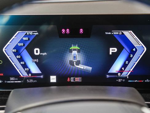 New 2025 BMW ALPINA XB7 image 21