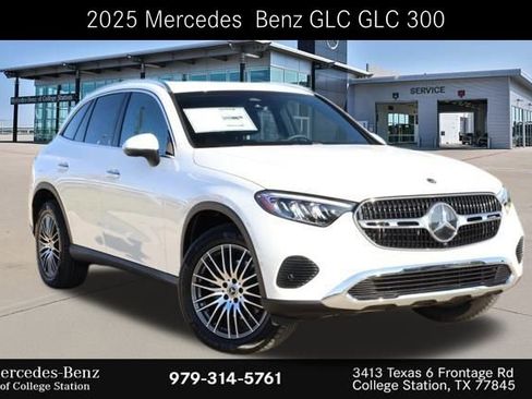 Certified 2025 Mercedes-Benz GLC 300 image 1