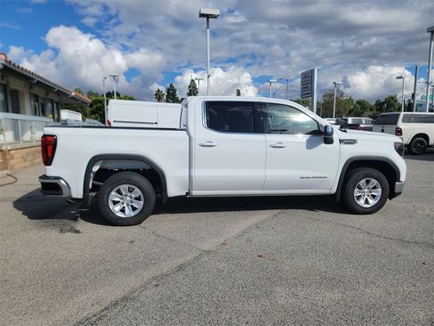 Used 2024 GMC Sierra 1500 SLE image 4