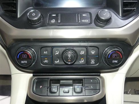 Used 2020 GMC Acadia Denali image 31