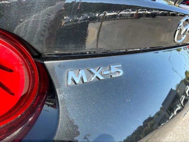 Used 2025 MAZDA MX-5 Miata RF Grand Touring RWD image 23
