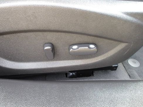 Used 2012 Buick LaCrosse Leather FWD image 25