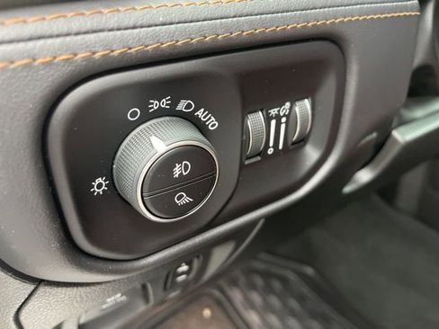 Used 2023 RAM 1500 Limited image 16