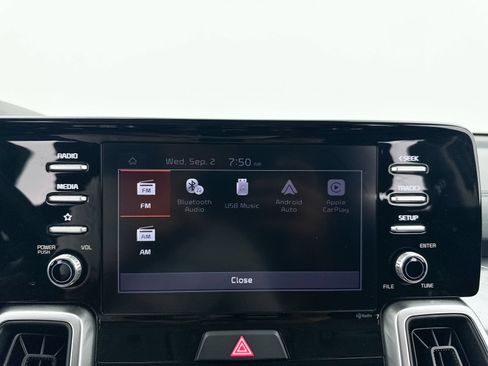 Used 2023 Kia Sorento LX FWD image 23
