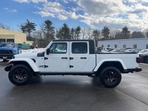 Certified 2021 Jeep Gladiator Sport image 4