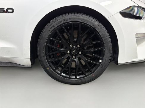 Used 2018 Ford Mustang GT Premium RWD image 32