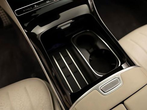 Used 2022 Mercedes-Benz S 500 4MATIC image 35