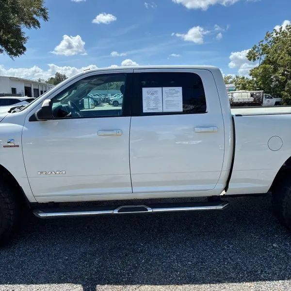 Used 2022 RAM 2500 Big Horn AWD/4WD image 3