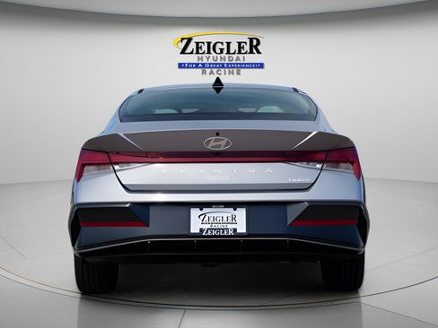 Certified 2026 Hyundai Elantra Limited FWD image 6