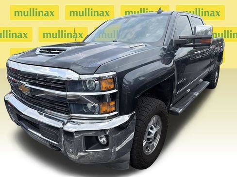 Used 2017 Chevrolet Silverado 2500 LTZ w/ Duramax Plus Package AWD/4WD image 35