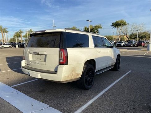 Used 2019 GMC Yukon XL SLT image 4