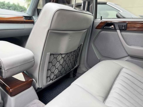 Used 1987 Mercedes-Benz 300 D Turbo image 55