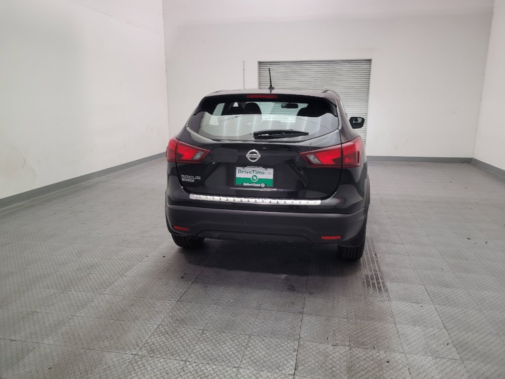 Used 2018 Nissan Rogue Sport S w/ S Appearance Package FWD image 7