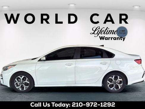 Used 2021 Kia Forte LXS FWD image 11