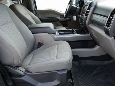 Used 2022 Ford F250 XLT w/ XLT Premium Package image 21