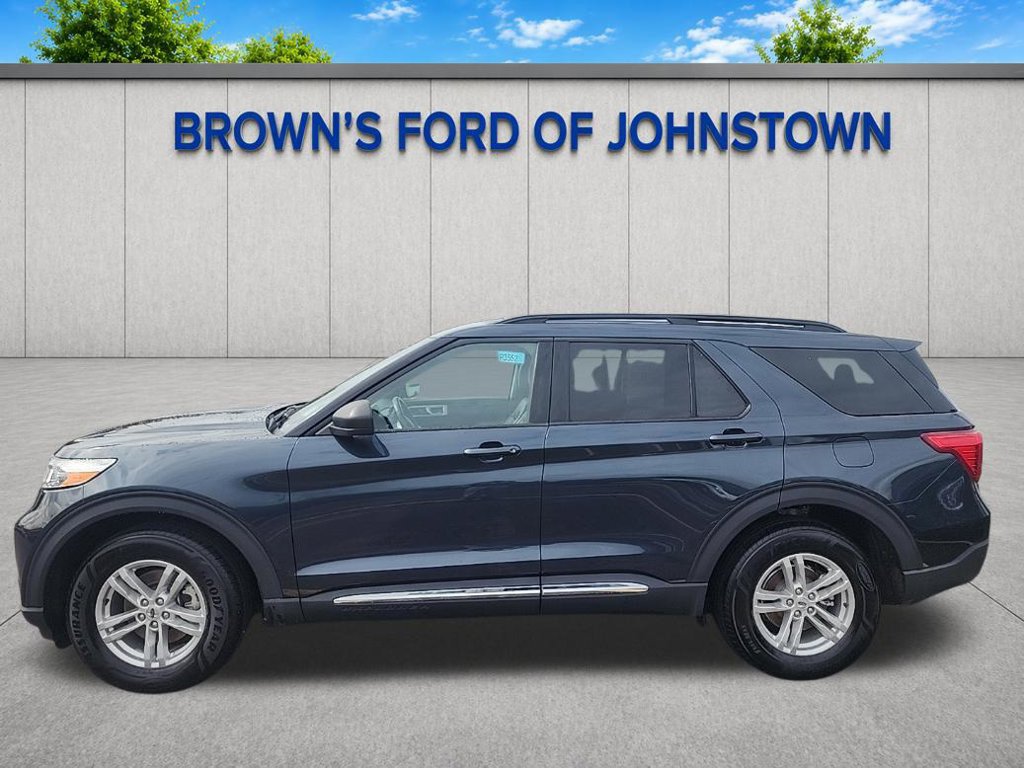 Used 2023 Ford Explorer XLT w/ Equipment Group 202A AWD/4WD image 5