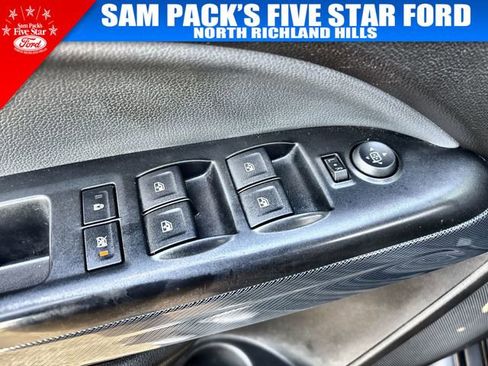 Used 2016 Chevrolet Colorado Z71 AWD/4WD image 22