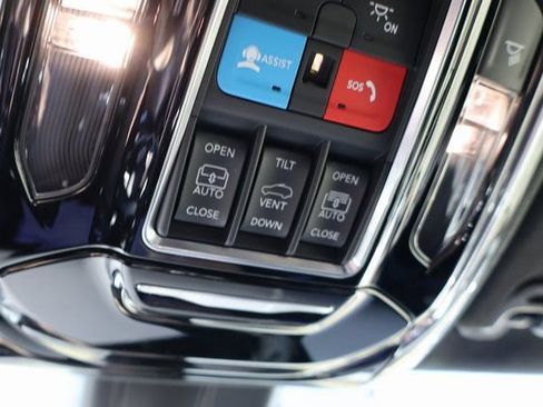 Used 2024 Jeep Grand Wagoneer L Series II w/ Quick Order Packagew 28T image 32