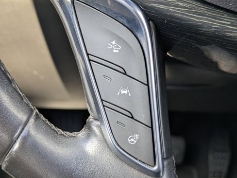 Used 2020 Cadillac XT5 Premium Luxury image 44