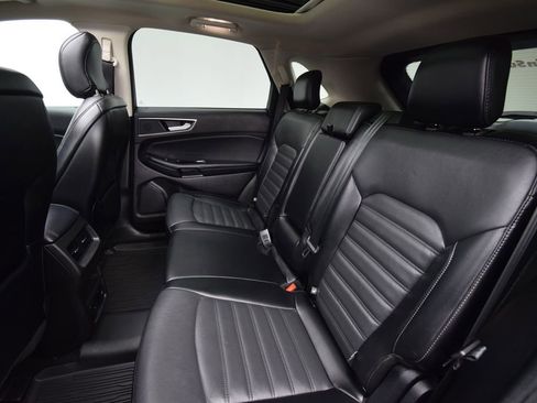 Used 2018 Ford Edge SEL w/ Equipment Group 201A image 23