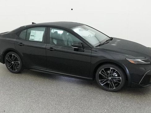 New 2026 Toyota Camry XSE FWD image 4