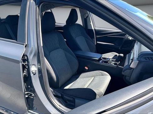 Used 2025 Toyota Camry LE FWD image 28