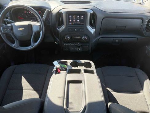 Used 2025 Chevrolet Silverado 3500 W/T image 9