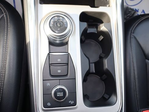 Used 2023 Ford Explorer XLT w/ Equipment Group 202A AWD/4WD image 6