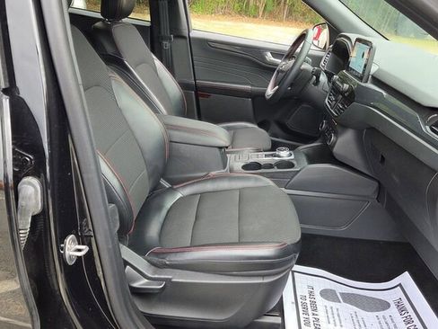 Used 2024 Ford Escape ST-Line w/ Equipment Group 301A FWD image 16
