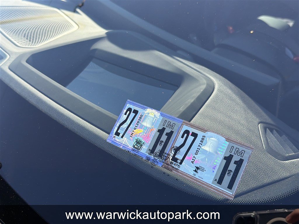 Used 2026 BMW M3 w/ M Carbon Exterior Package RWD image 4