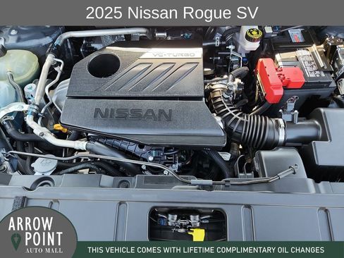 Used 2025 Nissan Rogue SV image 14
