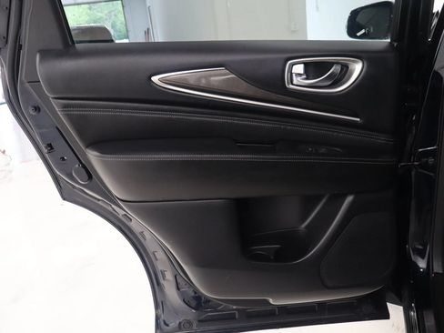 Used 2019 INFINITI QX60 Pure AWD/4WD image 16
