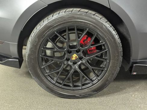 Used 2021 Porsche Macan GTS AWD/4WD image 13