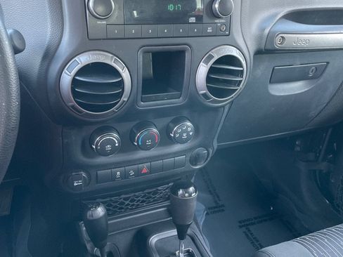 Used 2012 Jeep Wrangler Sport AWD/4WD image 12