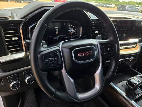 Used 2025 GMC Sierra 1500 Elevation w/ Elevation Premium Package AWD/4WD image 10