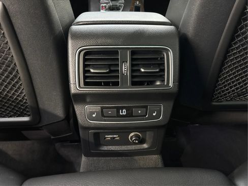 Used 2019 Audi Q5 2.0T Premium Plus w/ Premium Plus Package AWD/4WD image 25